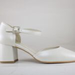 Zapato punta cuadrada y pulsera nacar 802c