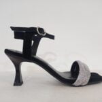 Sandalia negra brillantes 42440