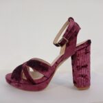 Sandalia terciopelo burdeos 35