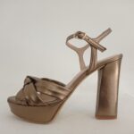 Sandalia nudos alta bronce