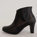 Botin punta redonda negro 070/32