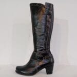 Bota tachuelas negra 099/34