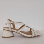 Sandalia de tiras entrelazadas hielo Satra