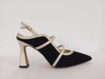 Zapato destalonado con dos pulseras negro /oro Voss 07