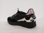 Deportiva elasticos adorno animal print negra 027 - Imagen 3