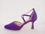 Zapato pala plisada con tiras cruzadas morado